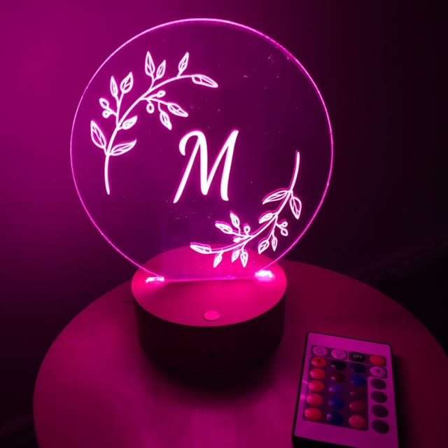 Leaf Wreath Night Light with Wooden Base