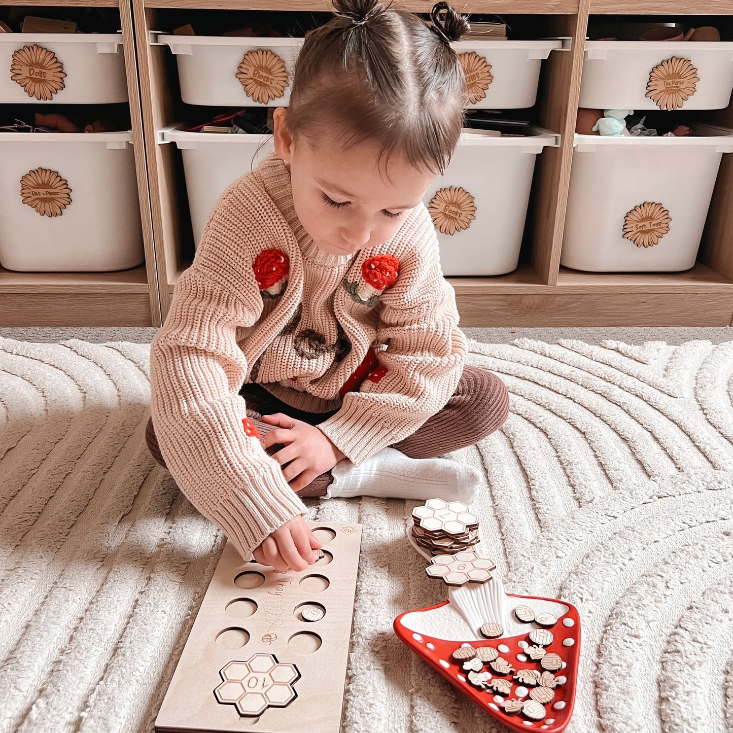 10's Counting Tray Bee Themed