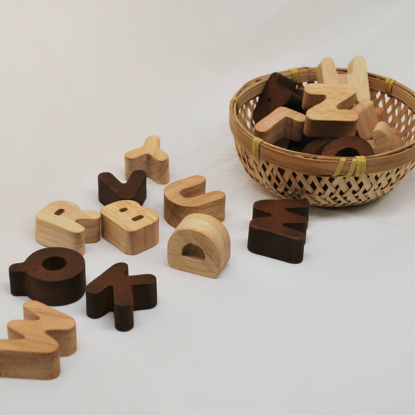 Q Toys | 2 Tone Wooden Capital Letters - 26 Piece Set