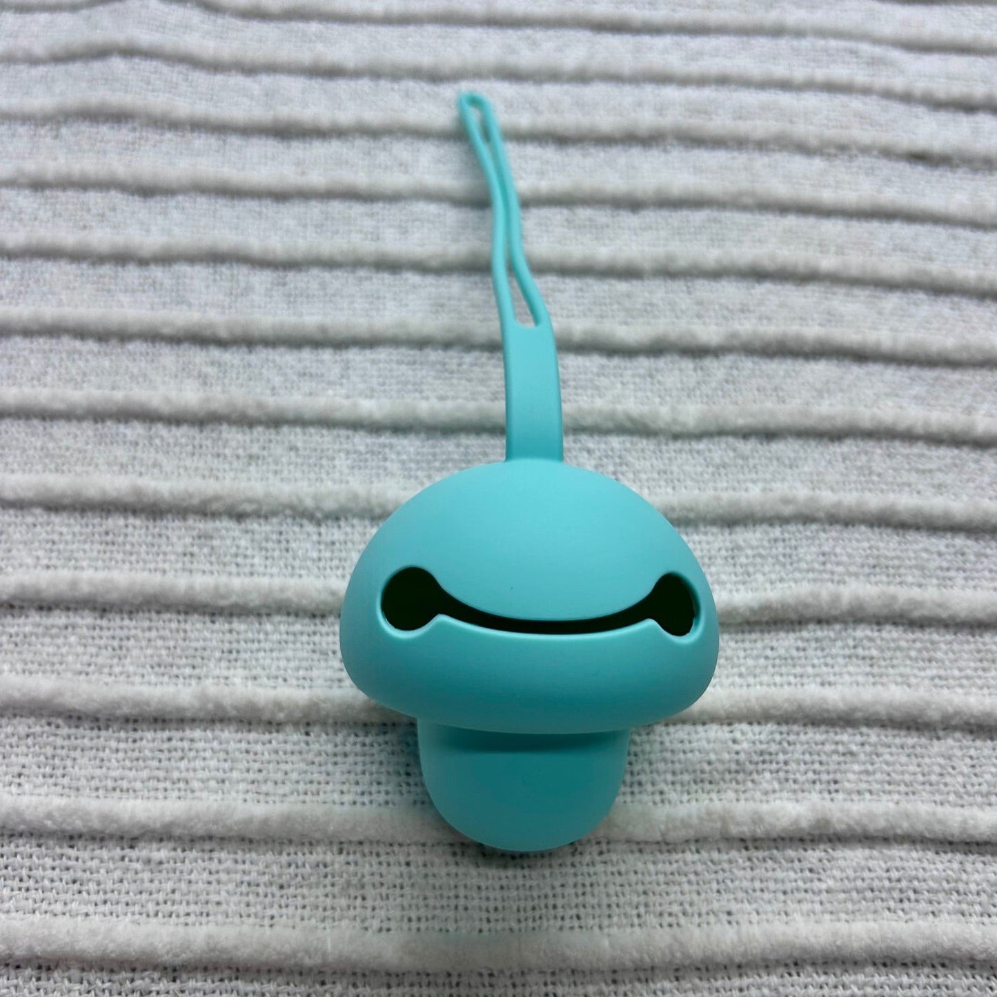 Mint Silicone Dummy Holder